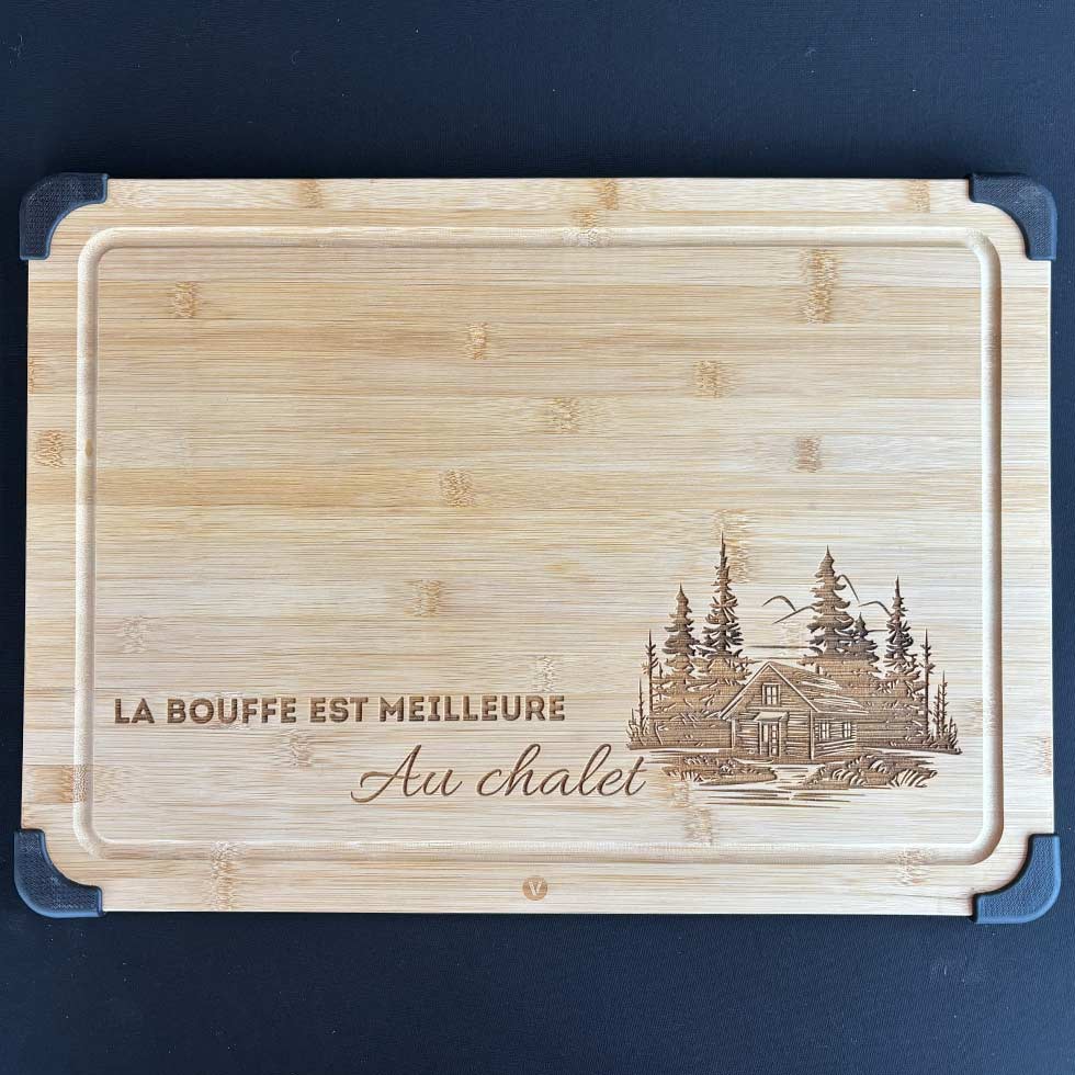 grande-planche-a-decouper-personnalisee-t3-signature